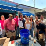 ALVARADO APUSTA POR EL TURISMO DE «FOODIES» Y REALIZA MEDIA TONELADA DE CEVICHE EN EL CALLEJÓN DE LOS MARISCOS