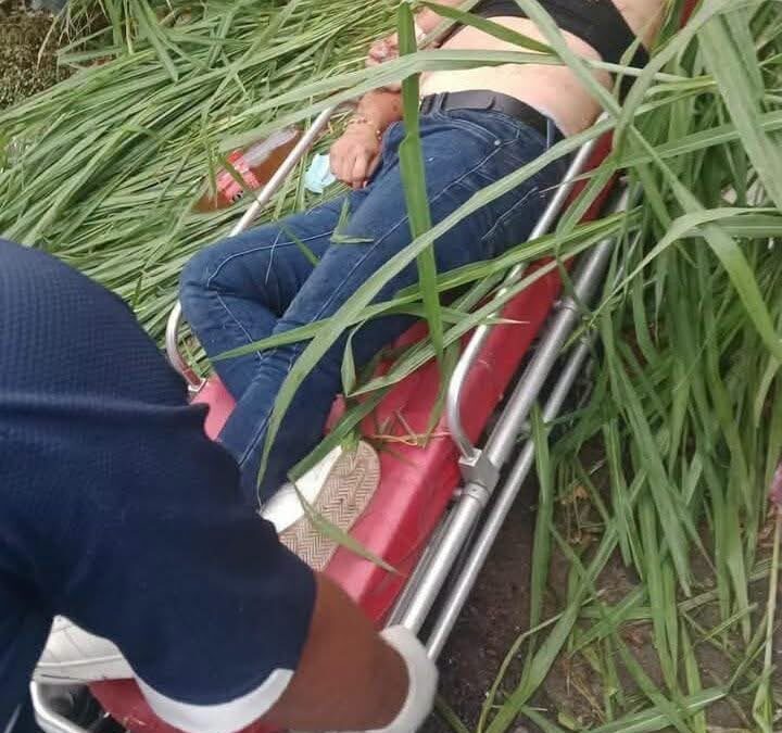 LOCALIZAN A MUJER GOLPEADA Y LESIONADA CERCA DE LA AUTOPISTA