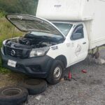 DETIENEN A SUJETO DESVALIJANDO CAMIONETA ROBADA EN COSCOMATEPEC