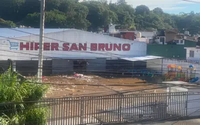 JOVEN MUERE ATRAPADA EN INUNDACIÓN