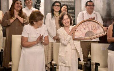 RECONOCE AYUNTAMIENTO DE VERACRUZ A LA ACTRIZ MARΓA ROJO COMO VISITANTE DISTINGUIDA