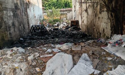 Quema de céntrico basurero clandestino moviliza a cuerpos de emergencia