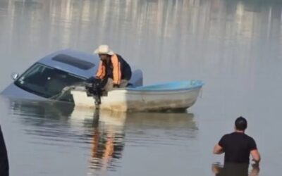 Sufre convulsión mientras se encontraba en el vehículo