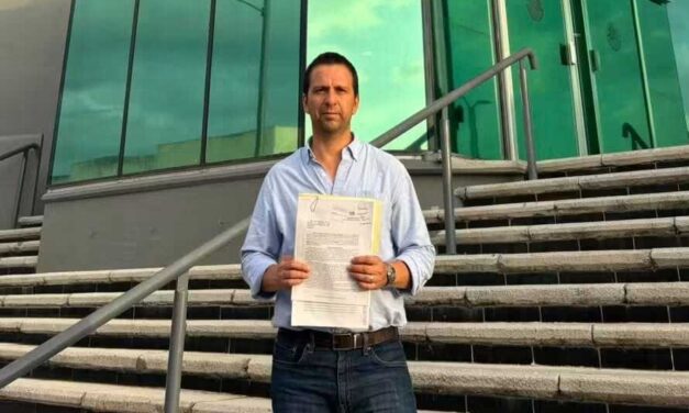 GANAN AMPARO CONTRA EL AYUNTAMIENTO DE BOCA DEL RIO; JUEZ FEDERAL ORDENA RETIRAR SELLOS DE CLAUSURA A SUPER CHUCHIN´S